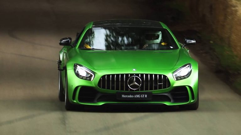 Así rueda el Mercedes AMG GT R en Goodwood