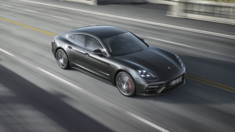 El nuevo Porsche Panamera llegará hasta los 700 caballos, inspirado en el 718 Spyder