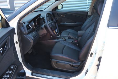 SsangYong XLV e-XDi160 115 CV LIMITED automático: Probamos el hermano pequeño del Rodius 24