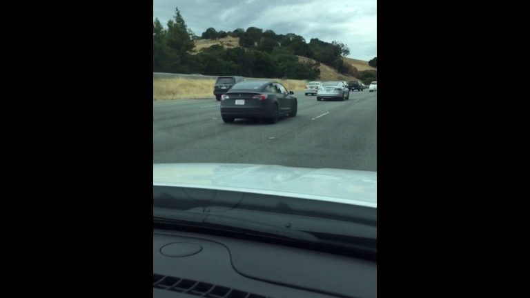 Vídeo: así es el diseño final -o casi- del Tesla Model 3