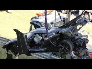 Una de las siete unidades del Koenigsegg One:1 se estrella en Nürburgring