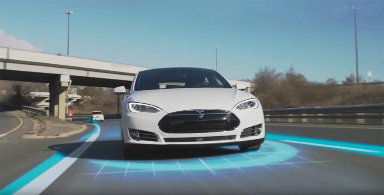 Fallece un conductor con el modo Autopilot activado en su Tesla Model S: La polémica está servida