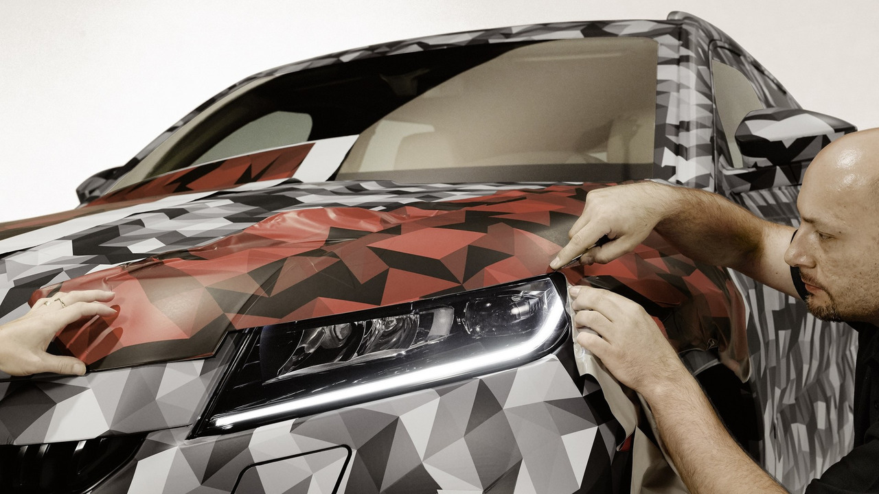 Nuevo anticipo oficial del Skoda Kodiaq 2