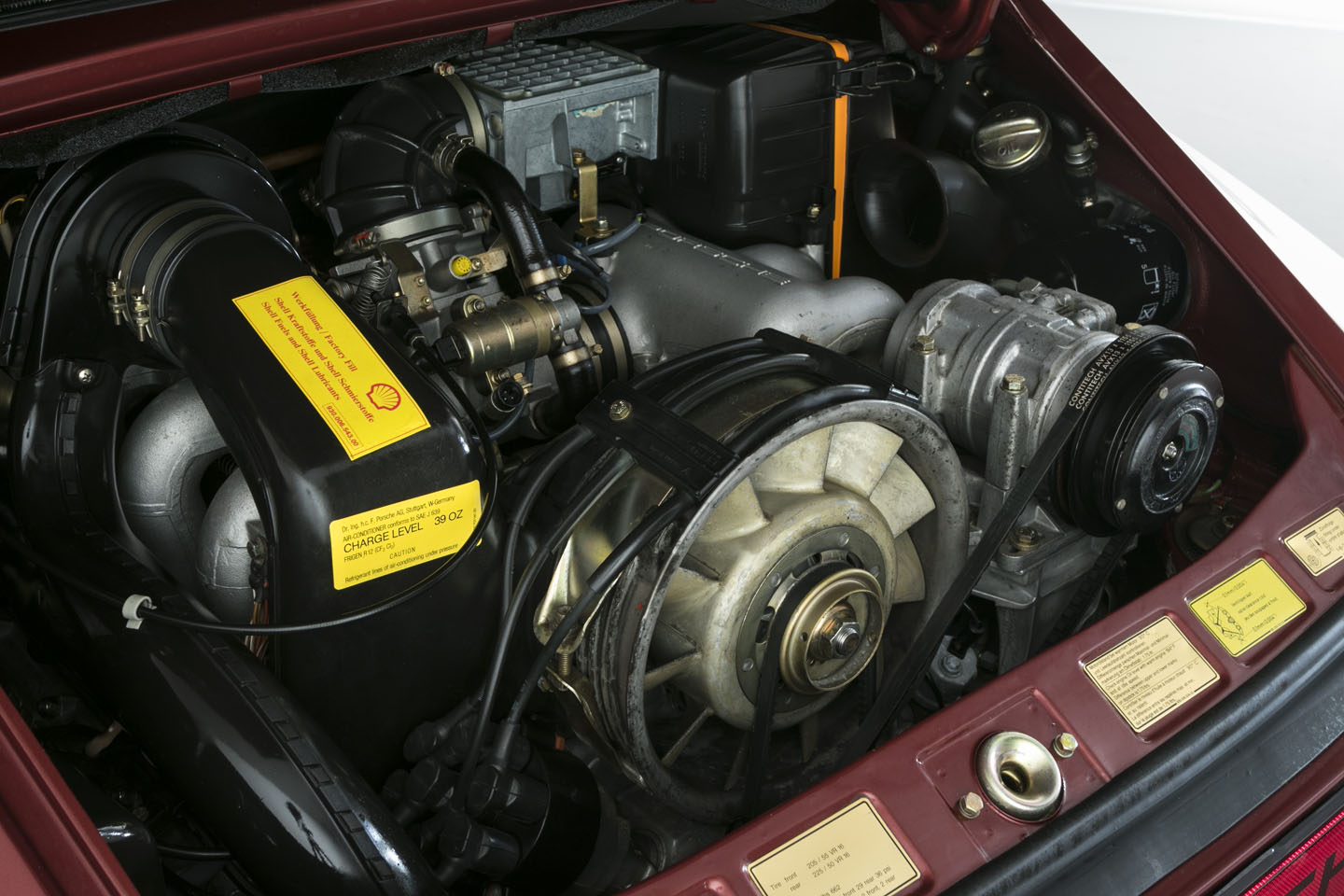 ¿Quieres un Porsche 911 Carrera 3.2 Coupé de la generación 930 casi nuevo? Prepara 100.000 euros... 2