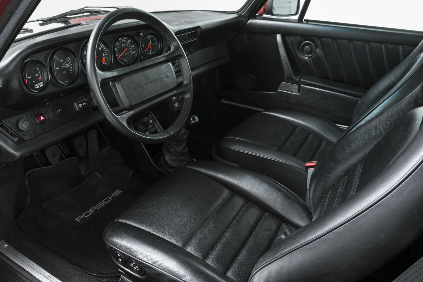 ¿Quieres un Porsche 911 Carrera 3.2 Coupé de la generación 930 casi nuevo? Prepara 100.000 euros... 3