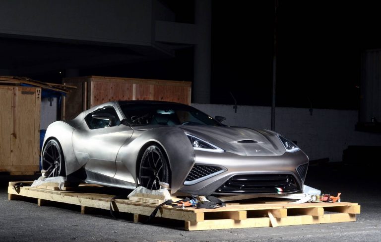 Icona Vulcano: 2,45 millones de euros cuesta el primer coche fabricado en titanio del mundo