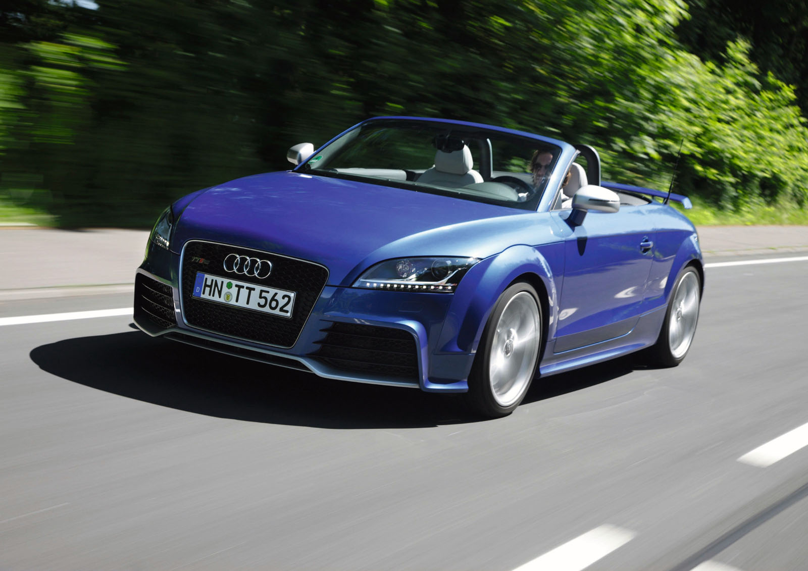 2009: 2.5 TFSI with gasoline direct injection, turbocharger and intercooler:30 years after the first five-cylinder turbocharged gasoline engine was presented, Audi once again introduces a model with a five-cylinder gasoline engine and turbocharger at the Geneva Motor Show: the TT RS. The powerplant delivers 250 kW (340 hp) at 6,500 revolutions per minute from 2,480 cc and 450 newton meters (331.90 lb-ft) at 5,300 rpm. From 2011, this engine is also used in the RS 3 Sportback and from 2014 in the updated RS Q3. In the 2012 TT RS plus, the engine produces 265 kW (360 hp) at 6,700 revolutions per minute and develops 465 newton meters (342.97 lb-ft) of torque at 5,400 rpm.
