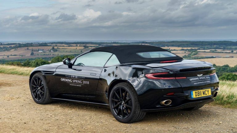 Aston Martin DB11 Volante, primeras imágenes oficiales