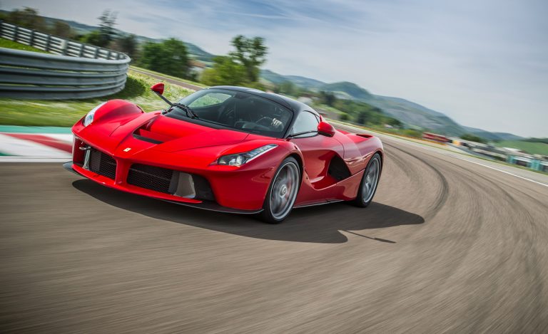 Ferrari podría tener una gama completa de híbridos en 2020