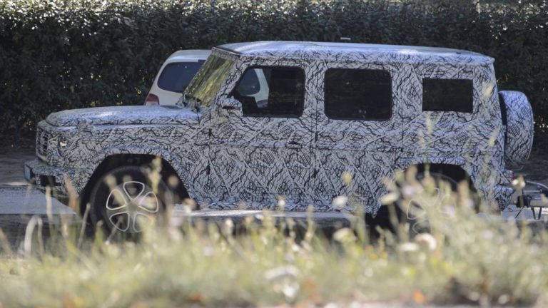 Vídeo: el próximo Mercedes Clase G se deja ver en movimiento