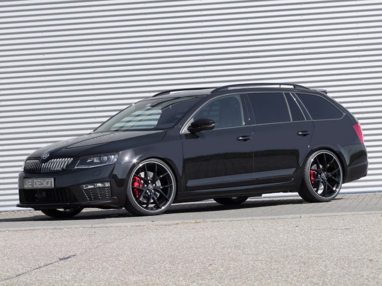 JE DEsign maquilla al Skoda Octavia y lo entrega con 300 CV
