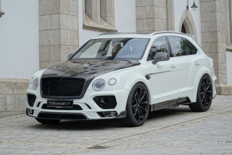Mansory convierte tu Bentley Bentayga en un SUV de altos vueltos indiscreto con 700 CV