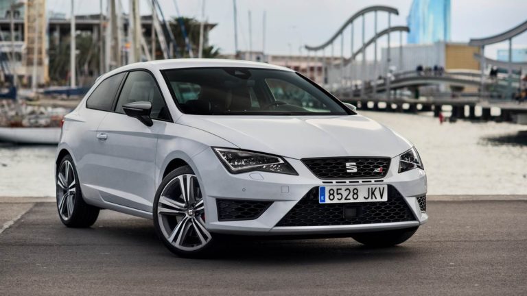 300 CV para el renovado SEAT León Cupra y tracción total 4Drive