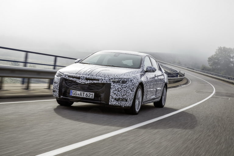 Más ligero y ágil: Así será el nuevo Opel Insignia Grand Sport desarrollado en Nürburgring