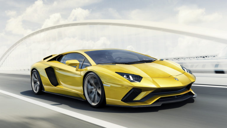 Lamborghini Aventador S, ahora con 740 caballos y una aerodinámica más radical