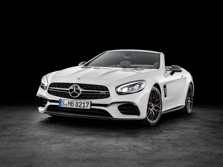 El Mercedes SL podría contar por primera vez con cuatro asientos