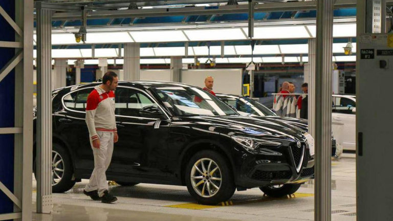 Así es el Alfa Romeo Stelvio «estándar»
