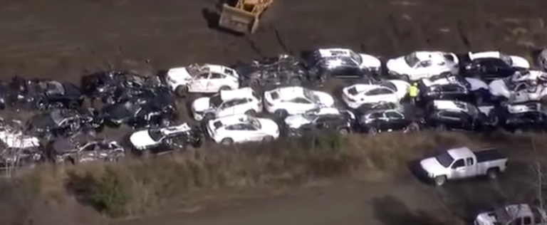 Un descarrilamiento de tren deja a 120 BMW totalmente inservibles