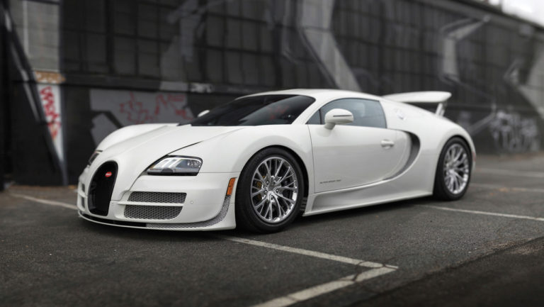 A la venta el último Bugatti Veyron fabricado, y además Super Sport