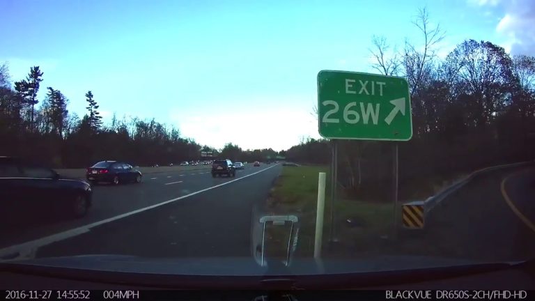 Vídeo: Así trabaja el Autopilot de Tesla para evitar un accidente antes de que suceda