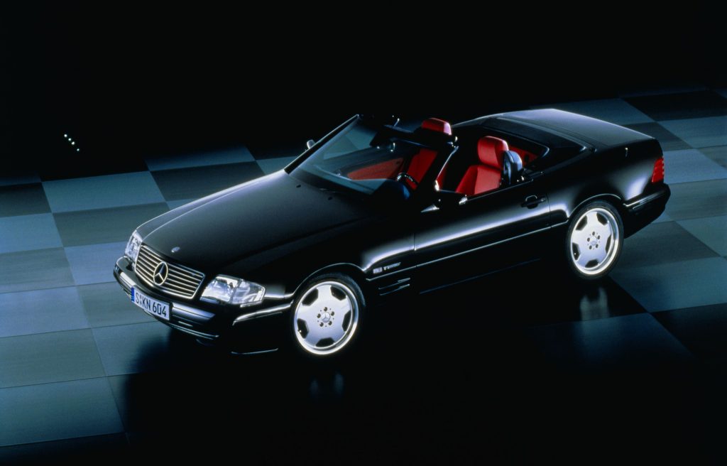 Más cerca del nuevo Mercedes SL: más ligero, potente y con techo de lona