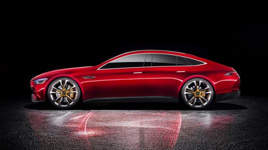 oficial-mercedes-amg-gt-concept-berlina-y-deportivo-van-de-la-mano-02