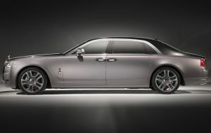 Rolls-Royce ha tenido que destrozar mil diamantes para pintar este Ghost
