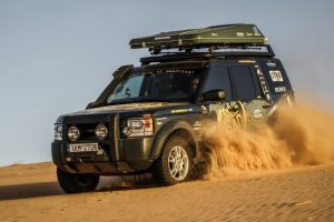 Este Land Rover ha dado la vuelta al mundo… y ahora puede ser tuyo por 24.000 euros