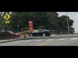 ¡Cazado! El primer Tesla Model 3 «final» se deja ver en las calles