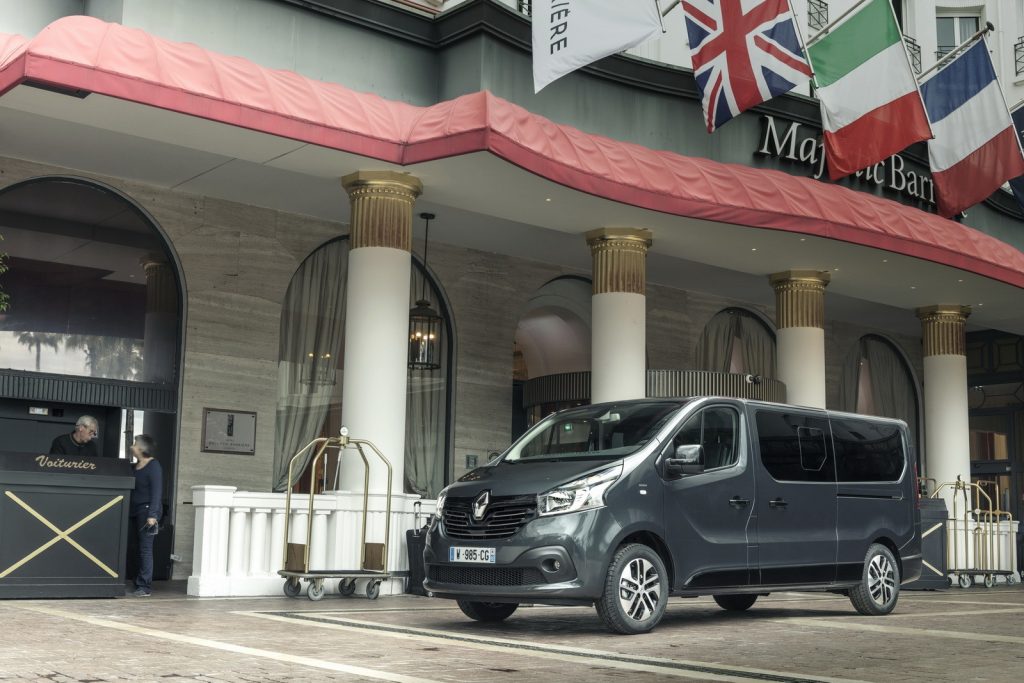 Renault Trafic Spaceclass: Transporte de pasajeros… ¡con capacidad para 9 ocupantes!