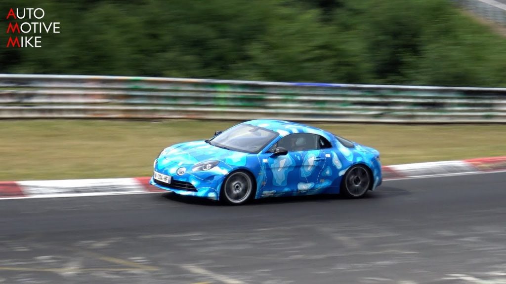 Vídeo: el Alpine A110 rueda en el Infierno Verde antes de arrancar las ventas