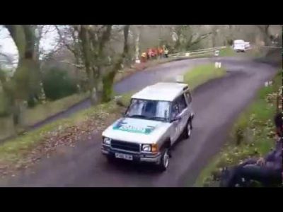 A subasta el Land Rover Discovery con motor de BMW M3… el único Land Rover que te permitirá ir de rally
