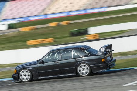 no-importa-que-solo-se-fabricasen-502-unidades-mercedes-vuelve-a-fabricar-un-190-e-2-5-16-evo-ii-03