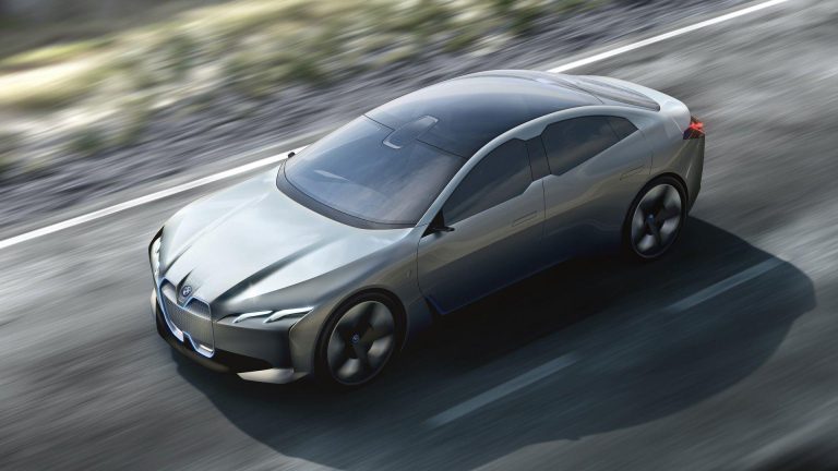 BMW i4: la berlina eléctrica que llegará en 2021