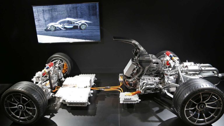 Este es el esqueleto del Mercedes AMG Project One, ¡al descubierto!