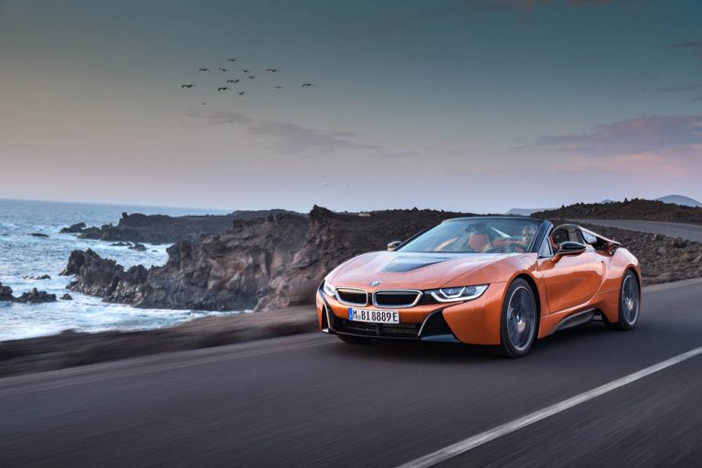 BMW i8 Roadster: Ya es oficial la versión sin techo… y viene con más potencia