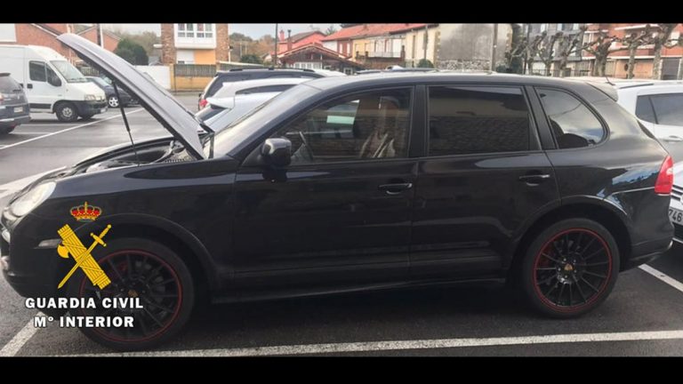 Este Porsche Cayenne ha sido denunciado por circular a 272 km/h… gracias a un vídeo grabado por su propietario