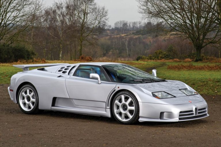 Si no te llega para el Bugatti Chiron, este EB110 SS Prototype de 1993 es una excelente alternativa