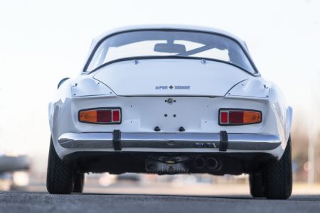 este-espectacular-alpine-a110-1600-s-de-competicion-puede-ser-tuyo-02