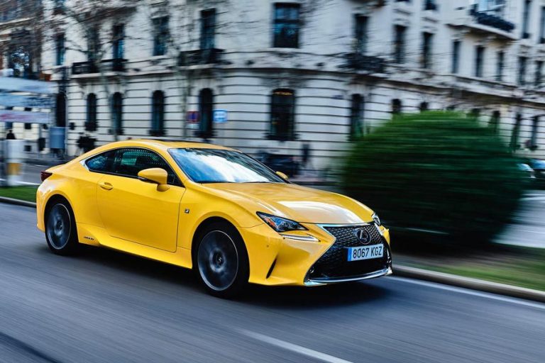 Lexus RC 300h 2018: Estos son los precios del Coupé nipón renovado