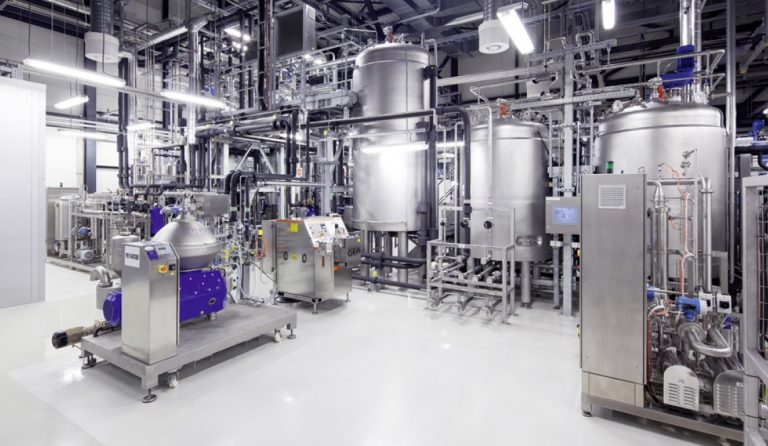 Audi produce los primeros 60 litros de e-gasolina empleando sólo agua y CO2 del aire