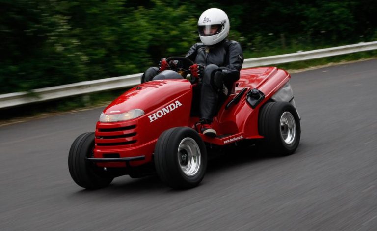 Honda vuelve a hacerlo: Así es su cortacésped de segunda generación con 190 CV