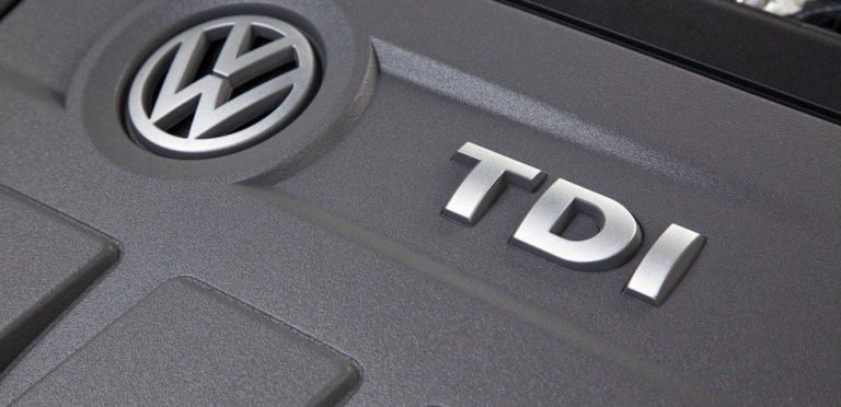 ¿Tirar la toalla? Aún no. Volkswagen presenta un 2.0 TDI semihíbrido
