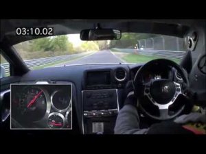 Nissan GT-R 2010 batiendo el récord en Nürburgring
