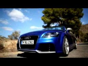 En movimiento: Audi TT-RS coupé y descapotable