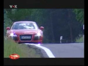 Audi R8 vs Porsche 911 Carrera 4S, vídeo
