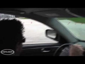 ¿Quién dijo que el Hyundai Génesis no es divertido?
