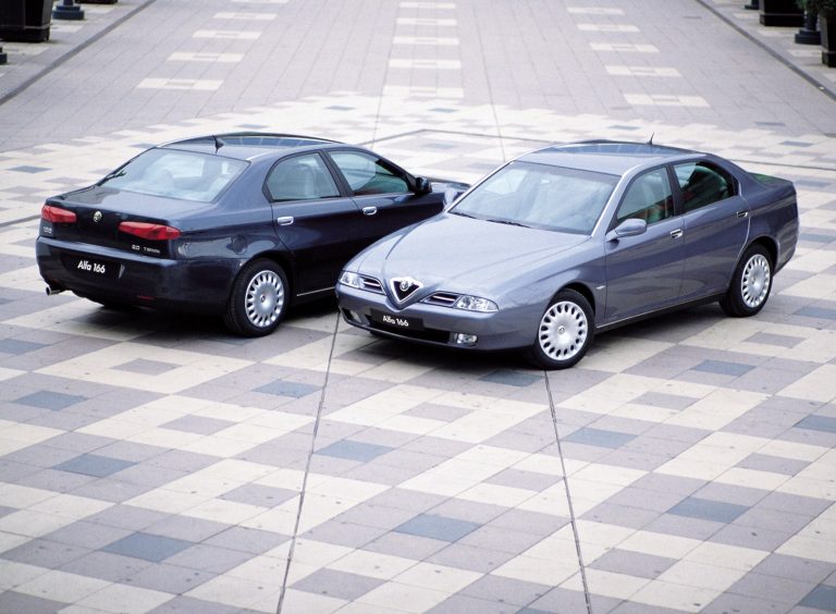 Alfa Romeo prepara un motor V8 para el nuevo 166, ¡brutal!