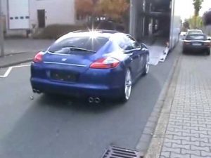 9ff Panamera, cazado en la calle y acelerando