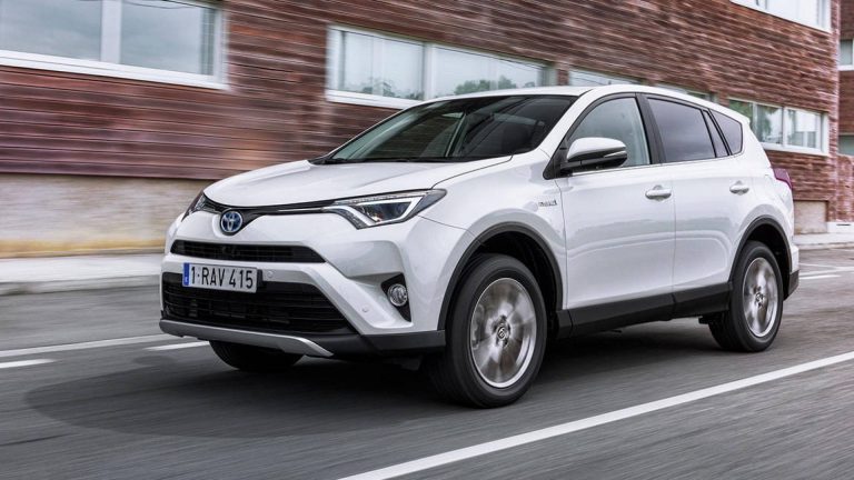 Toyota cesa la producción del RAV4 diésel